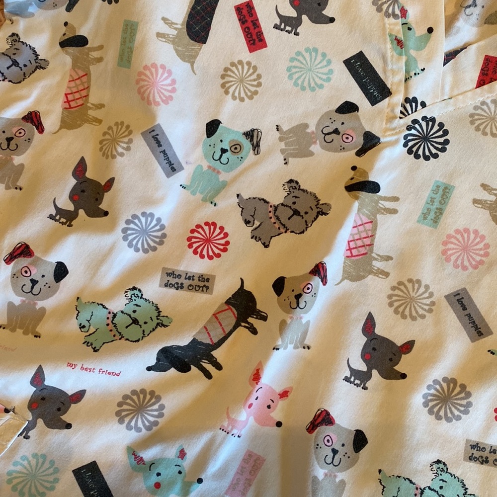 Scrub top - Picture 2 of 6